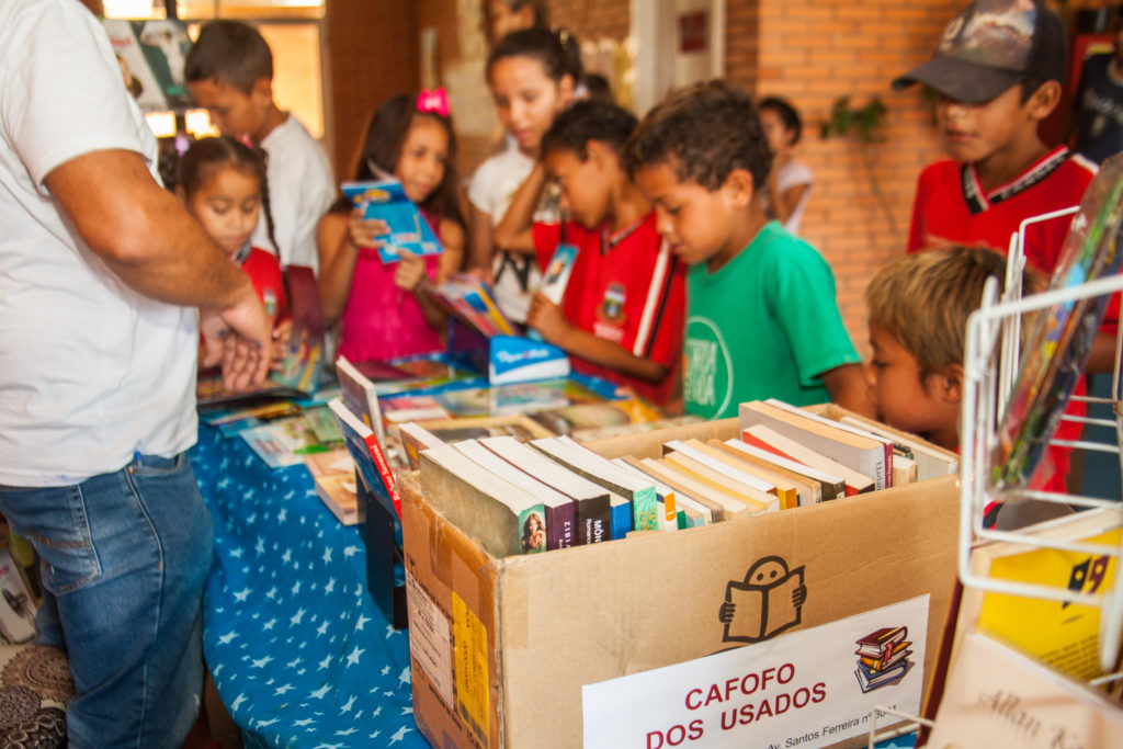 Feira do Livro na escola Paulo Freire abre as portas à comunidade