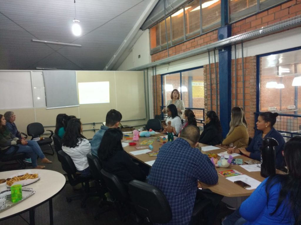 Os programas visam fortalecer a função protetiva da família e a promoção de desenvolvimento integral de crianças de zero a seis anos e gestantes