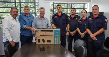 Corpo de Bombeiros de Canoas recebe 40 novos computadores