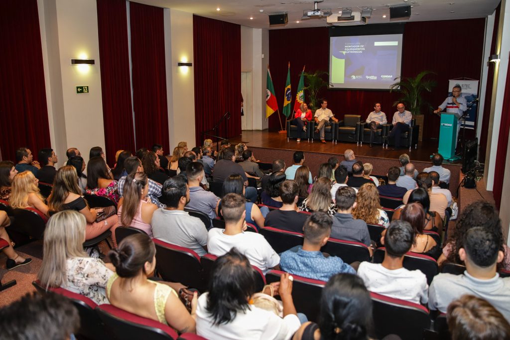 Formatura Qualifica Canoas