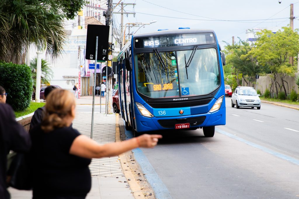 Aplicativo para smartphones dará em tempo real a localização dos coletivos