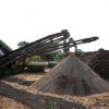 A usina de reciclagem de resíduos da construção civil de Canoas recebeu mais uma parte do maquinário, que produz 150 toneladas por hora