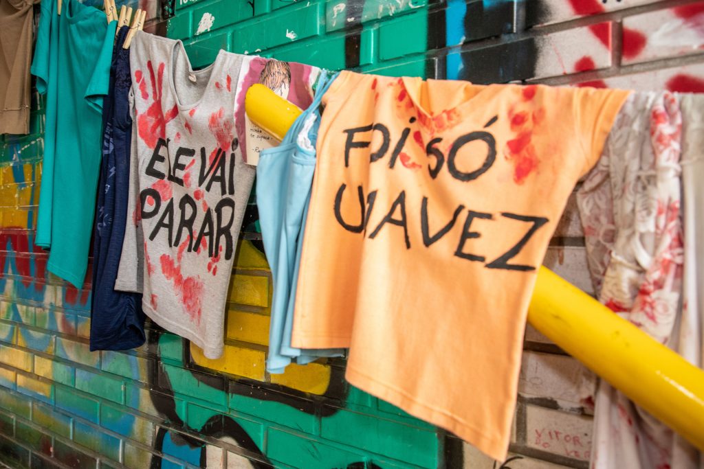 Iniciativa de alunos busca a conscientização sobre violência contra a mulher em Canoas