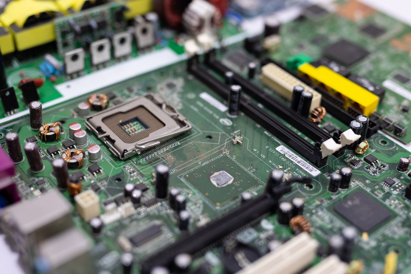Novo contrato das Cooperativas de Reciclagem conta com trabalho exclusivo para materiais eletrônicos