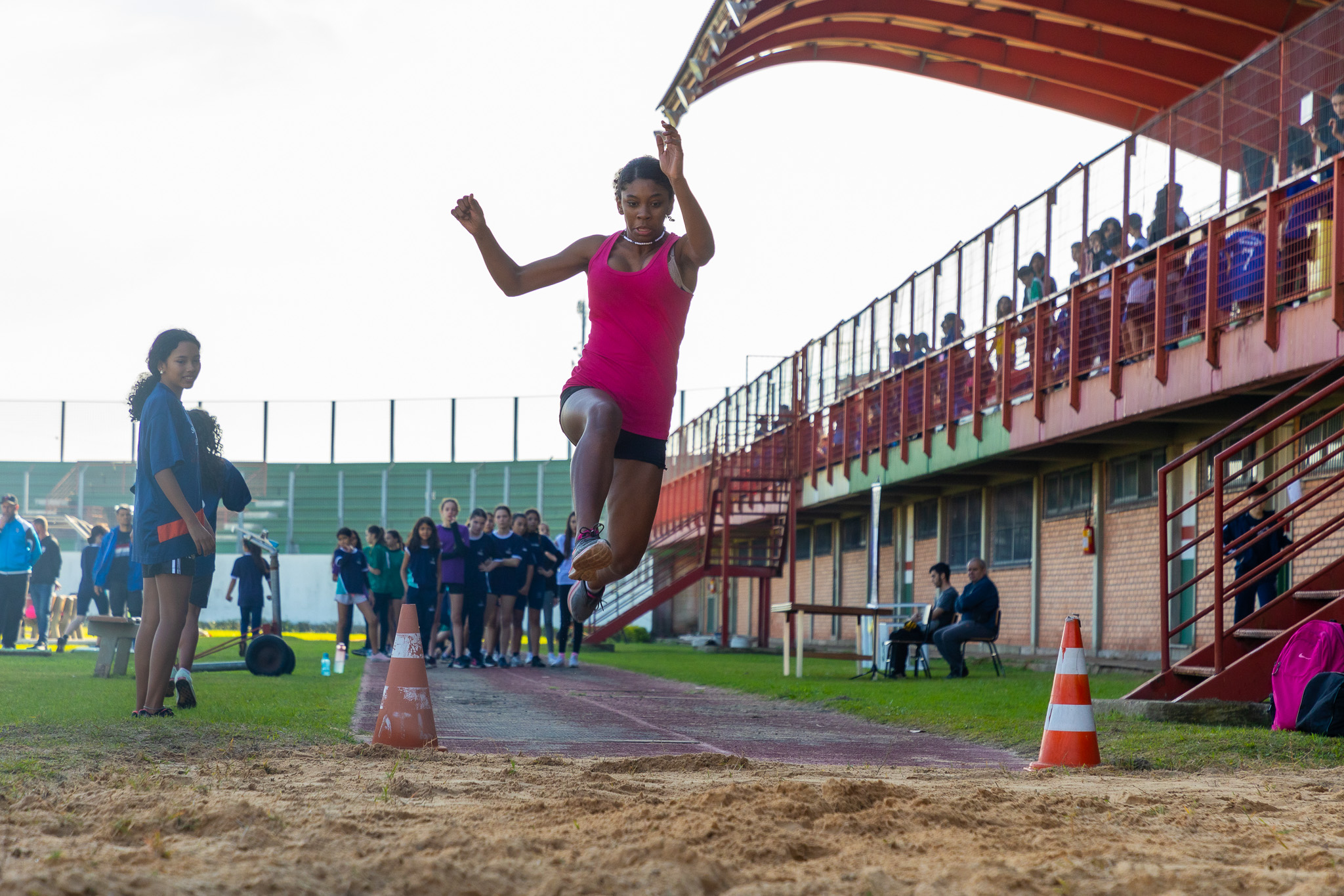 Com participação de 170 alunos, jogos de xadrez iniciam as competições do  CECA 2023 – Prefeitura Municipal de Canoas