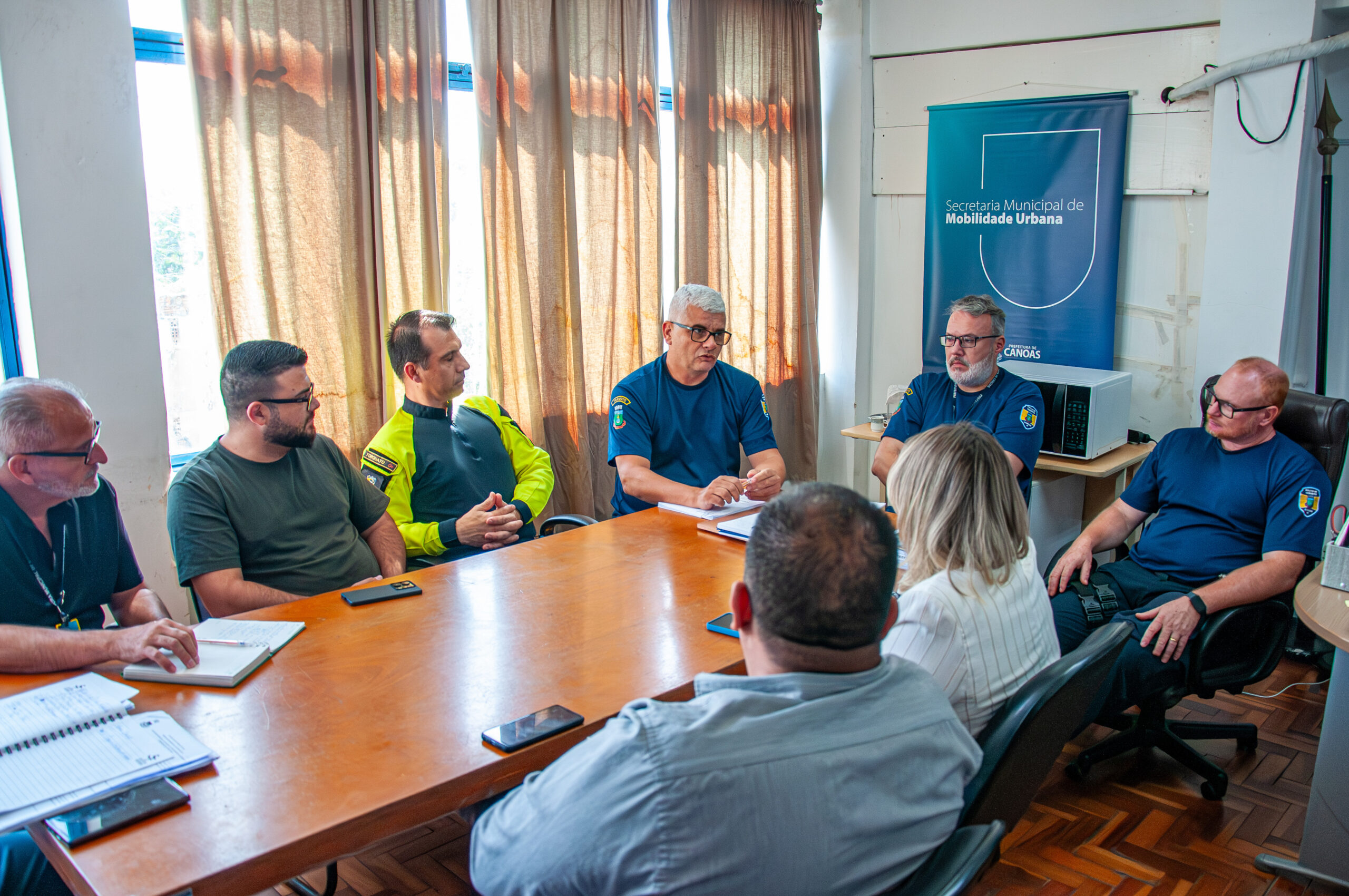 Canoas recebe equipe de Gravataí para troca de experiências sobre o uso do spark no trânsito