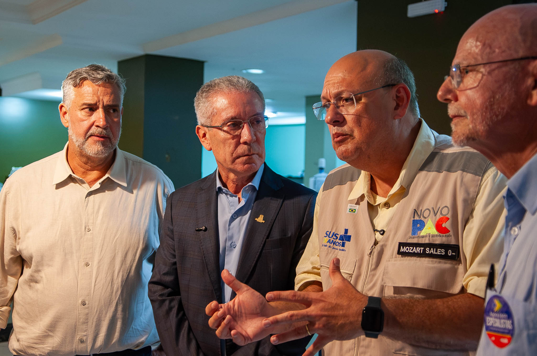 Prefeitura e governo federal anunciam conjunto de medidas para a recuperação do Hospital Universitário