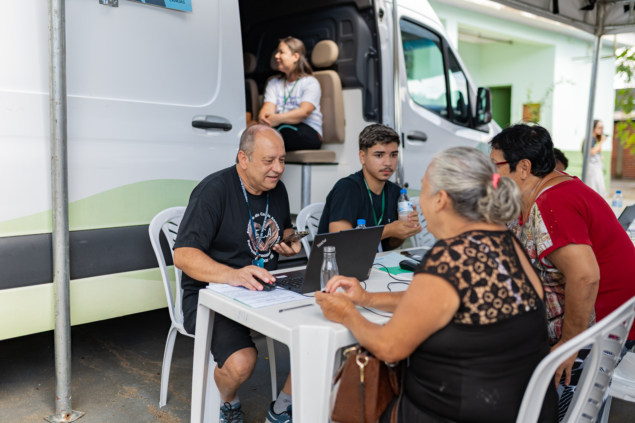Prefeitura na Tua Casa leva serviços e atendimento ao bairro Rio Branco