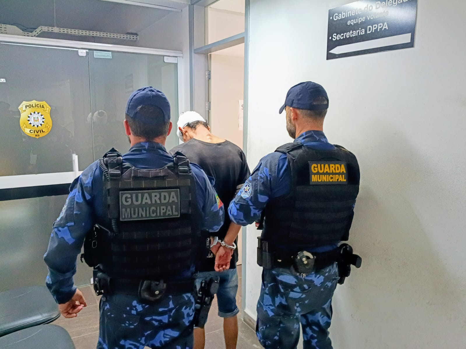 Guarda Municipal prende homem por violência doméstica em Canoas