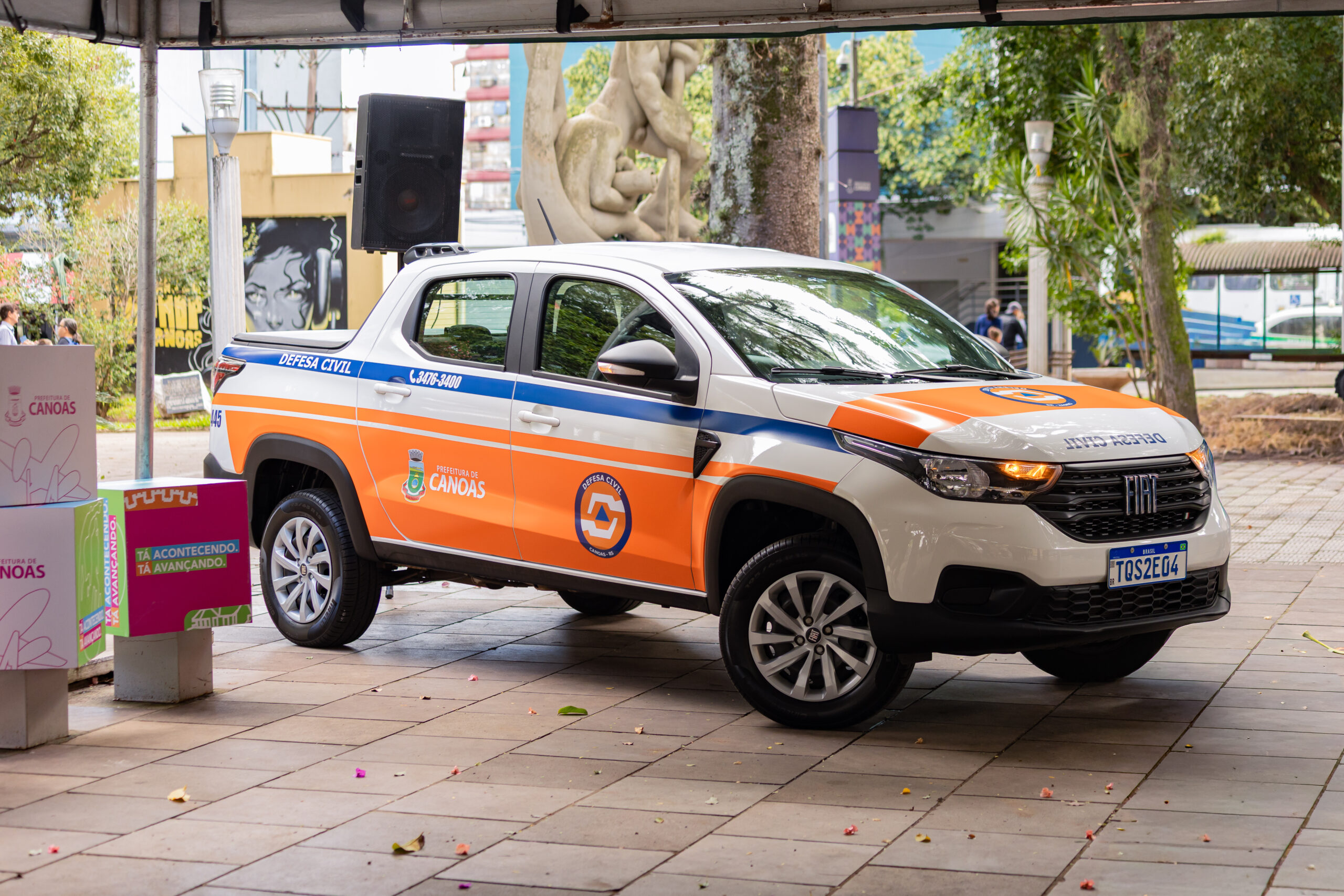 Defesa Civil de Canoas recebe novo veículo e estações de meteorologia