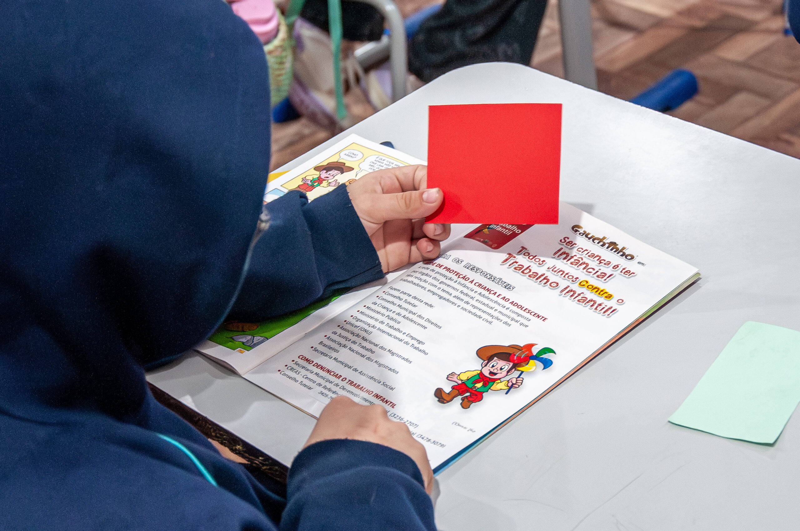 Canoas promove ação nas escolas para conscientizar estudantes sobre os riscos do trabalho infantil