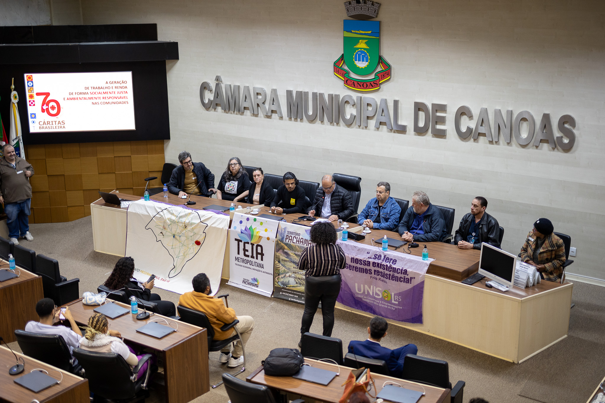 Seminário debate economia solidária como estratégia para o desenvolvimento de Canoas
