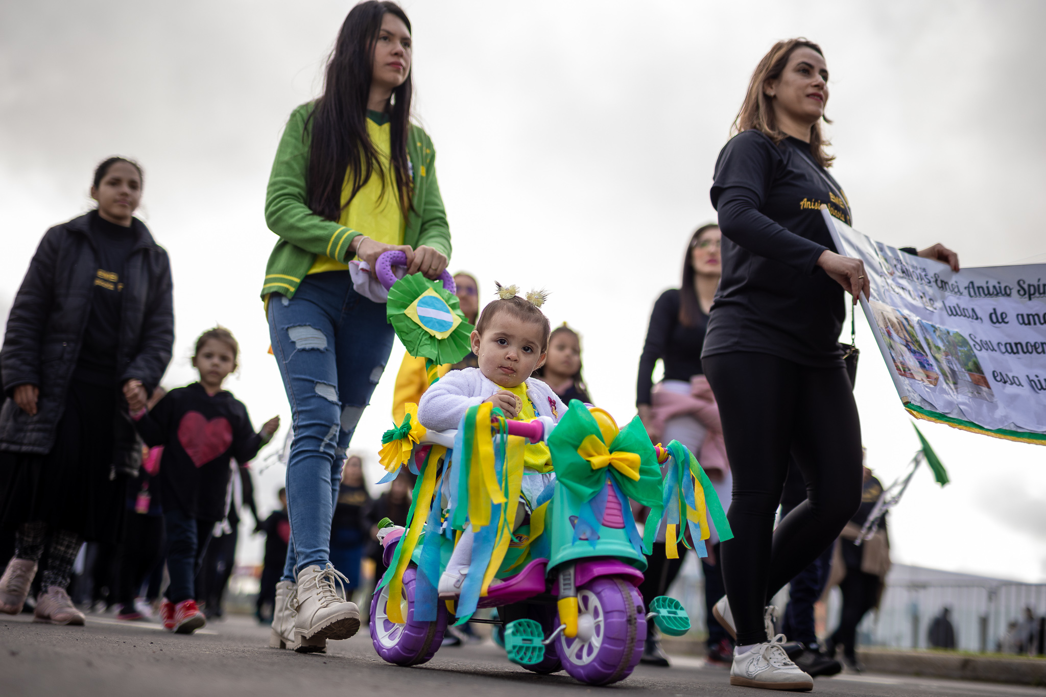 Canoas reúne comunidade em Desfile Cívico neste domingo (30)