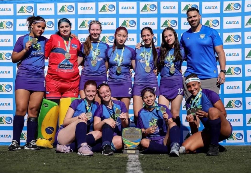 Equipe de Canoas conquista título invicto do Campeonato Brasileiro Sub-18 Feminino de Hockey 5’s